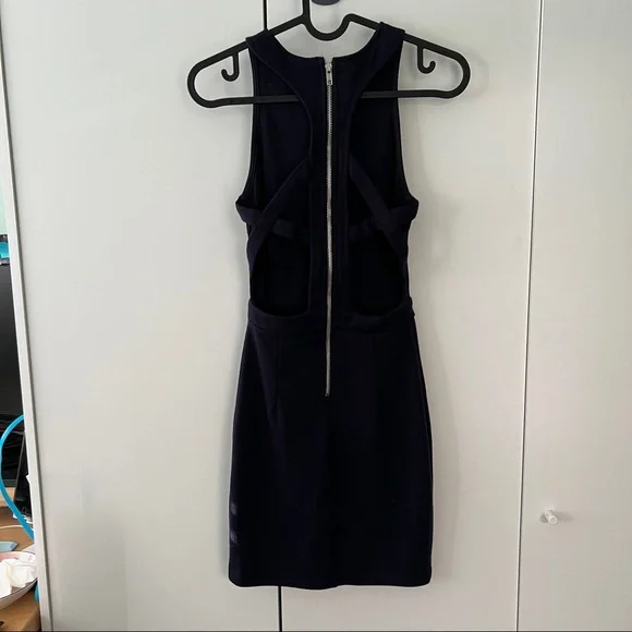 Tobi Dress - Picture 2 of 6